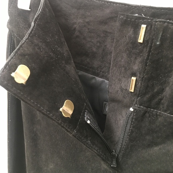Vintage Bebe size 0 100% leather laser cut pants